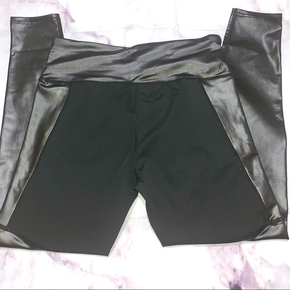 Matte Mesh Panel Shine Leggings - Picture 7 of 10